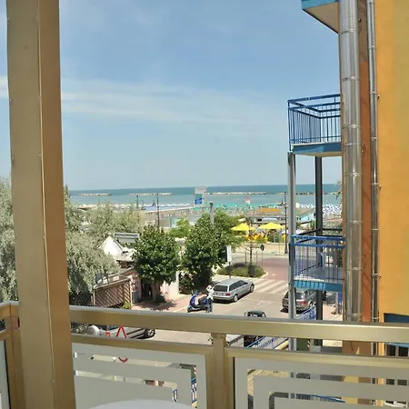 Hotel Embassy 3*